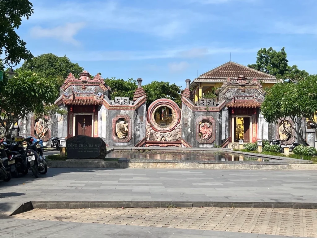 巴姥亭 Ba Mu Temple Gate