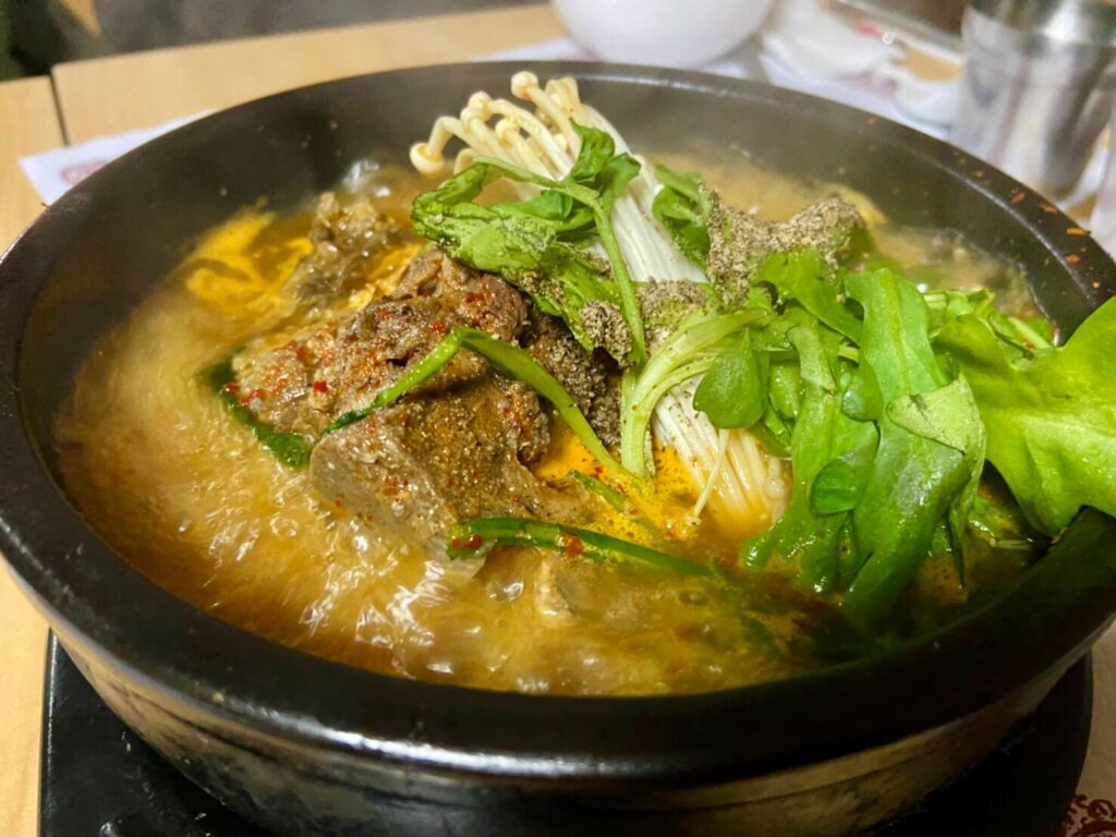 季吉GG韓國餐館 馬鈴薯排骨湯