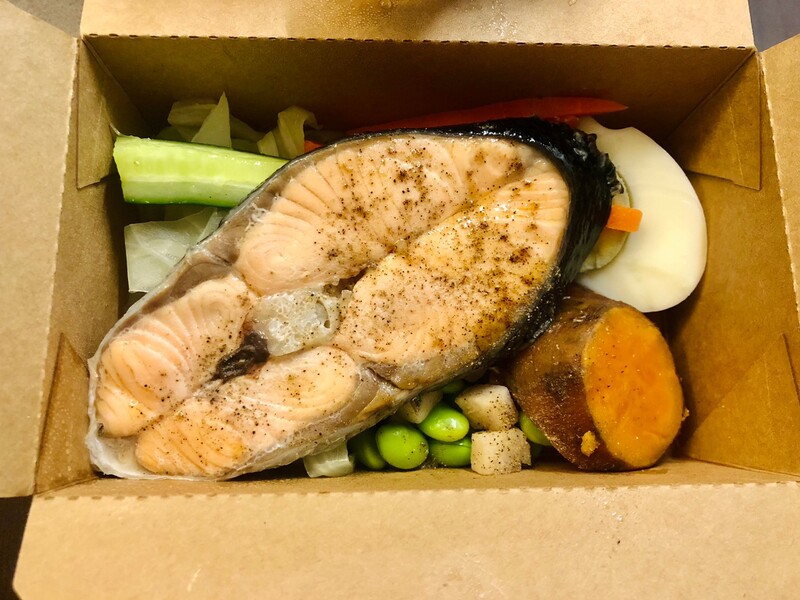 璞食日計蒸鮭魚餐盒