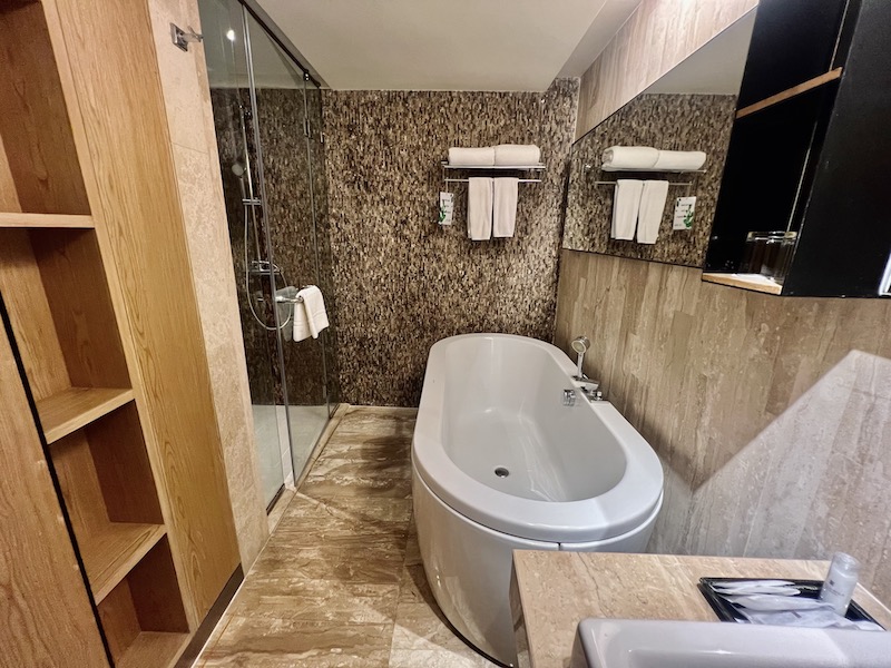 Arcadia Suites Bangkok浴室