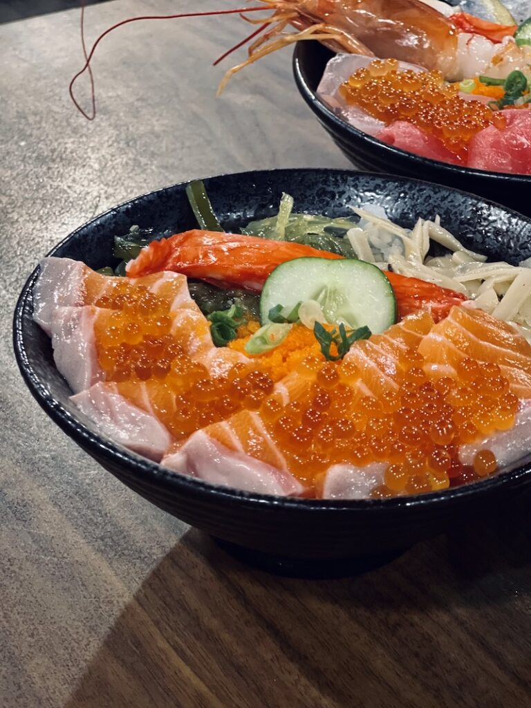 滝神 鮭魚親子丼