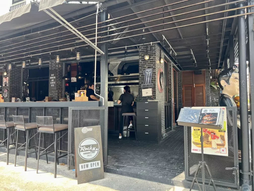 Rock Me Burger & Bar Nimman Branch