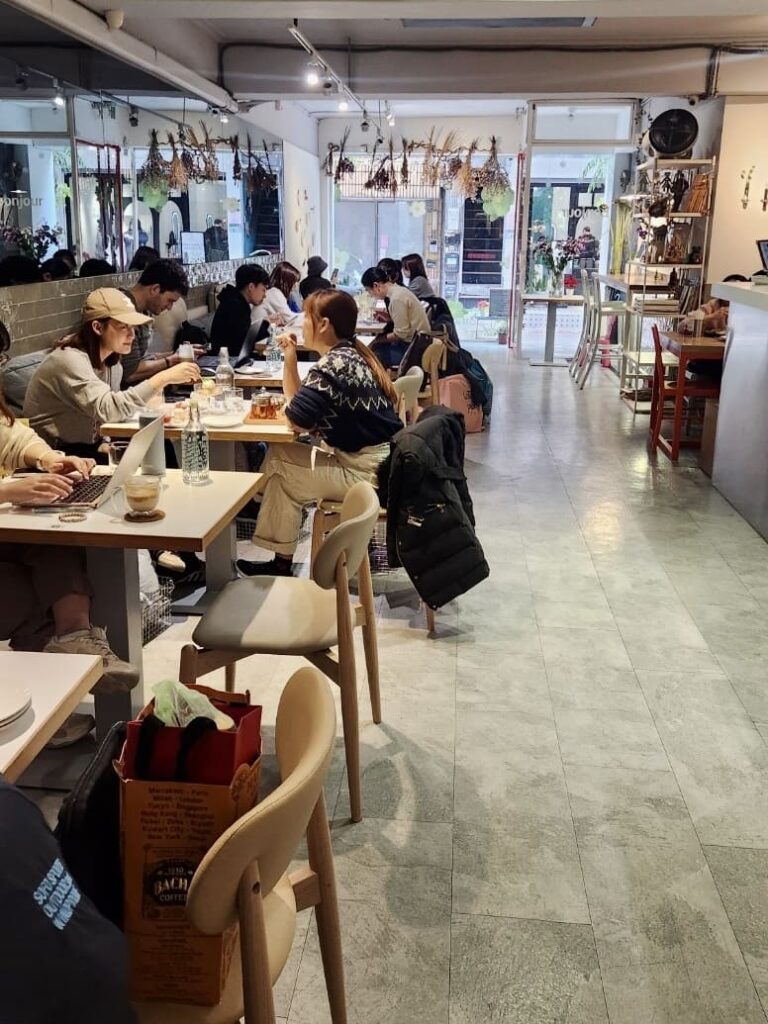 Cafe’ a’ la mode座位