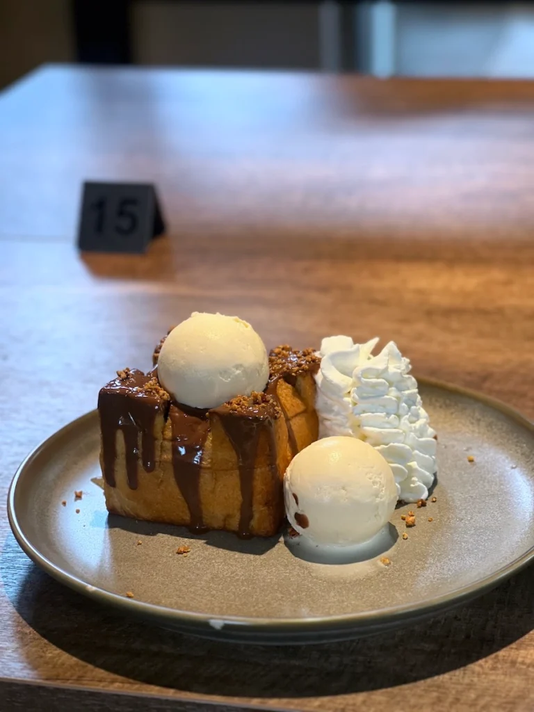 After You Dessert Cafe - Nimman 蜜糖吐司