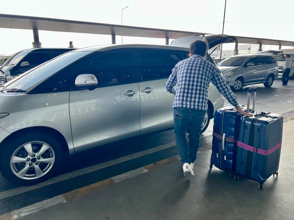 曼谷機場接送車