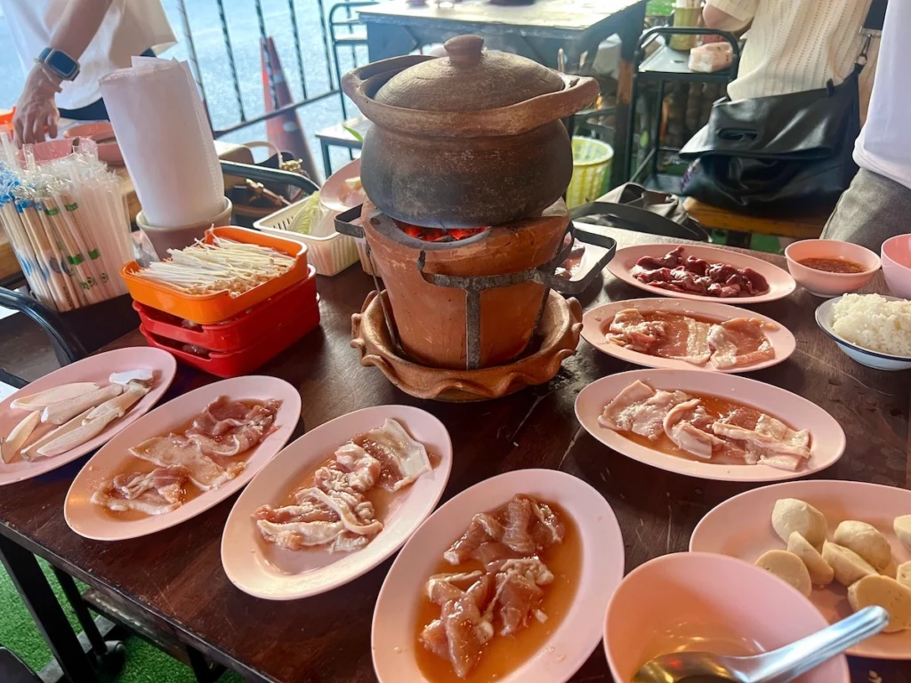 Mooyim JimJum 清邁小陶鍋