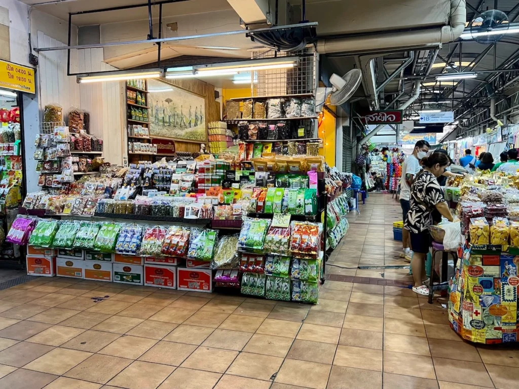 瓦洛洛市場 Warorot Market