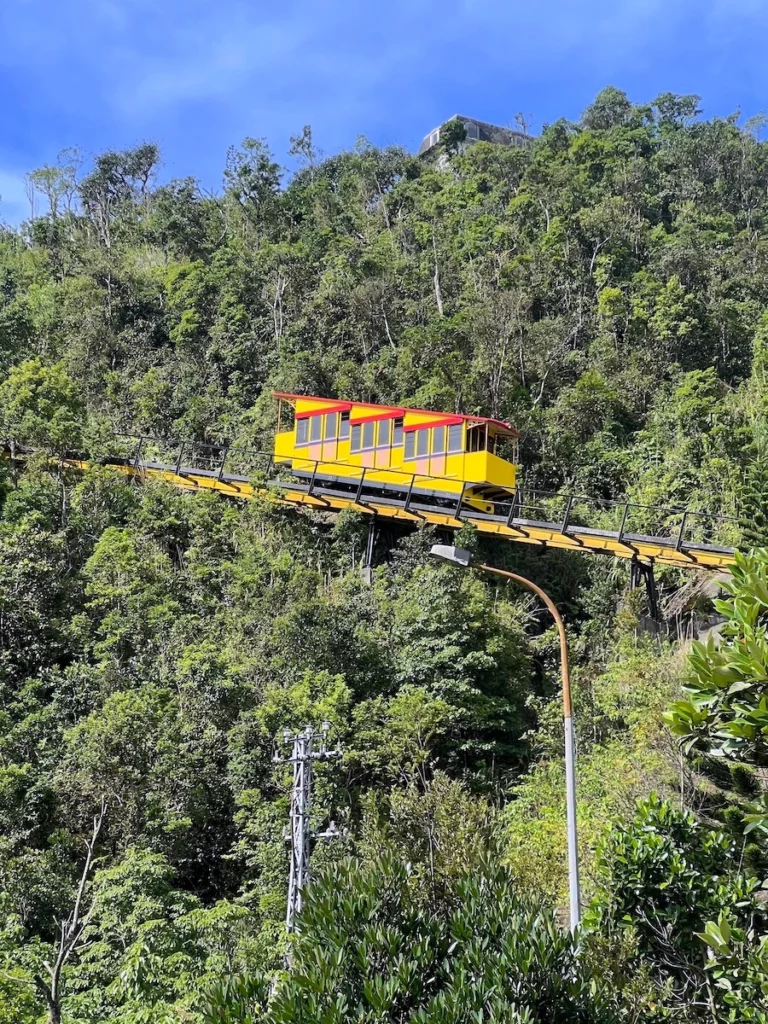 巴拿山地面纜車