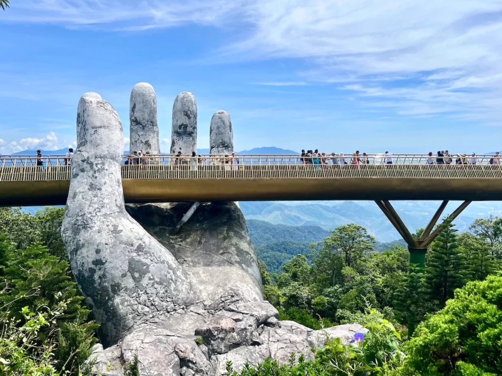 巴拿山佛手橋