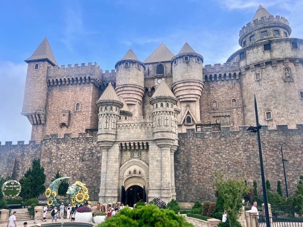 月亮城堡 Luna Castle