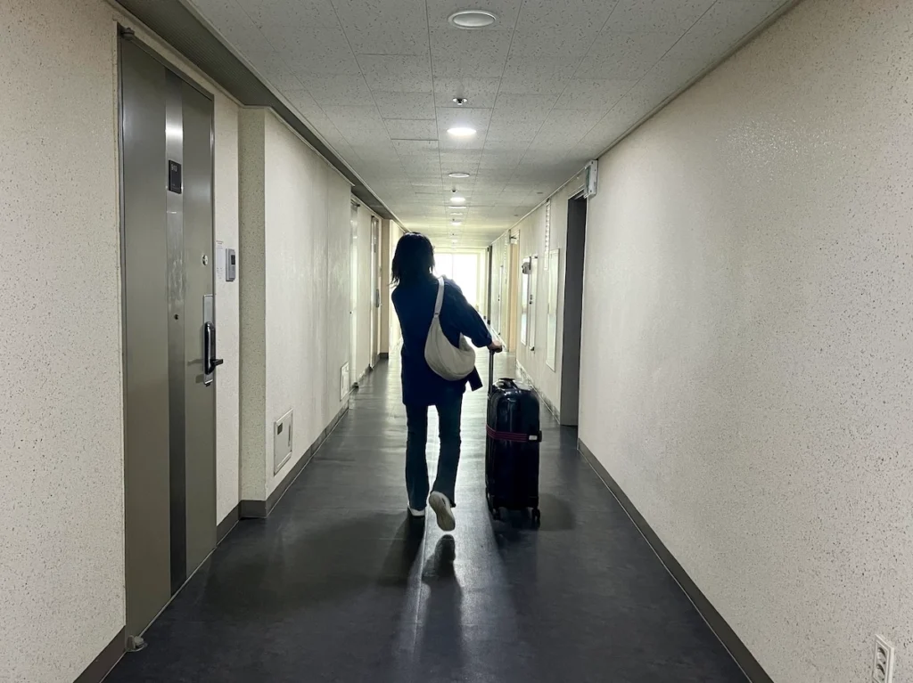 廣安里Airbnb房間走廊
