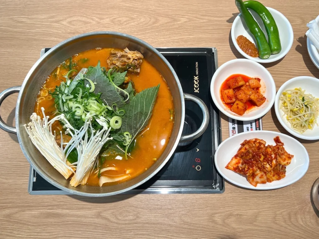 Nuri Gamja Tang 馬鈴薯豬骨湯