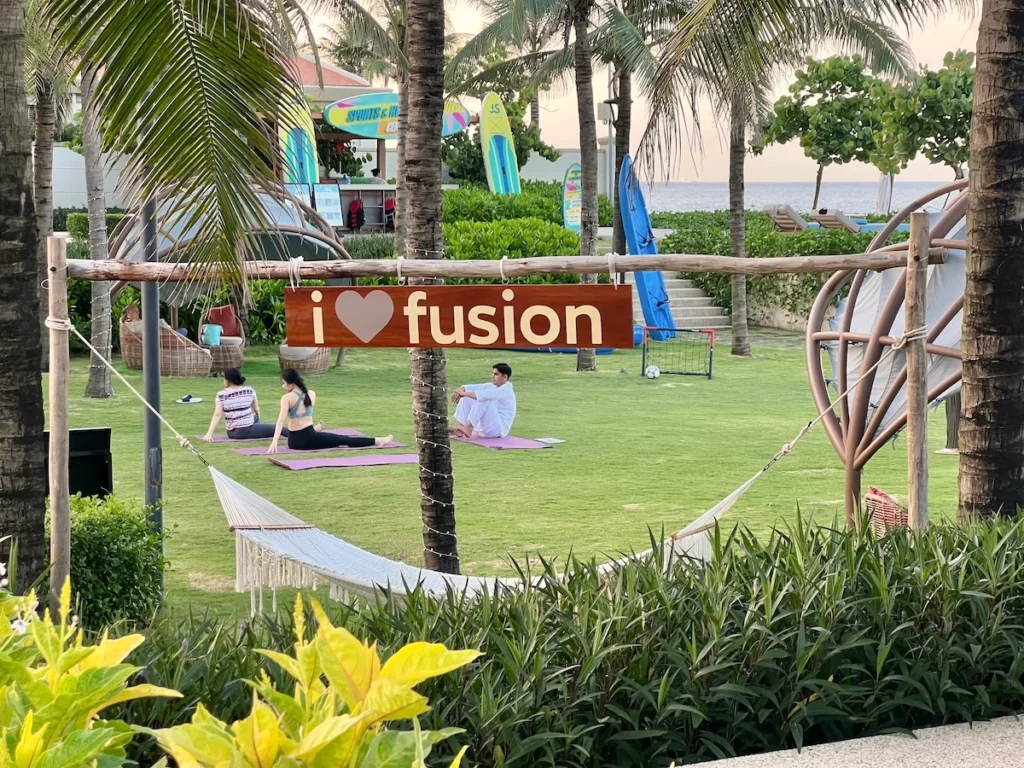 日落瑜伽課程 fusion resort & villas da nang