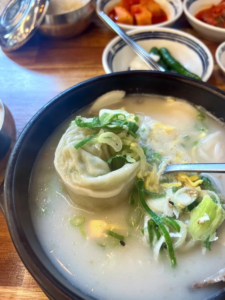南浦雪濃湯 年糕餃子雪濃湯