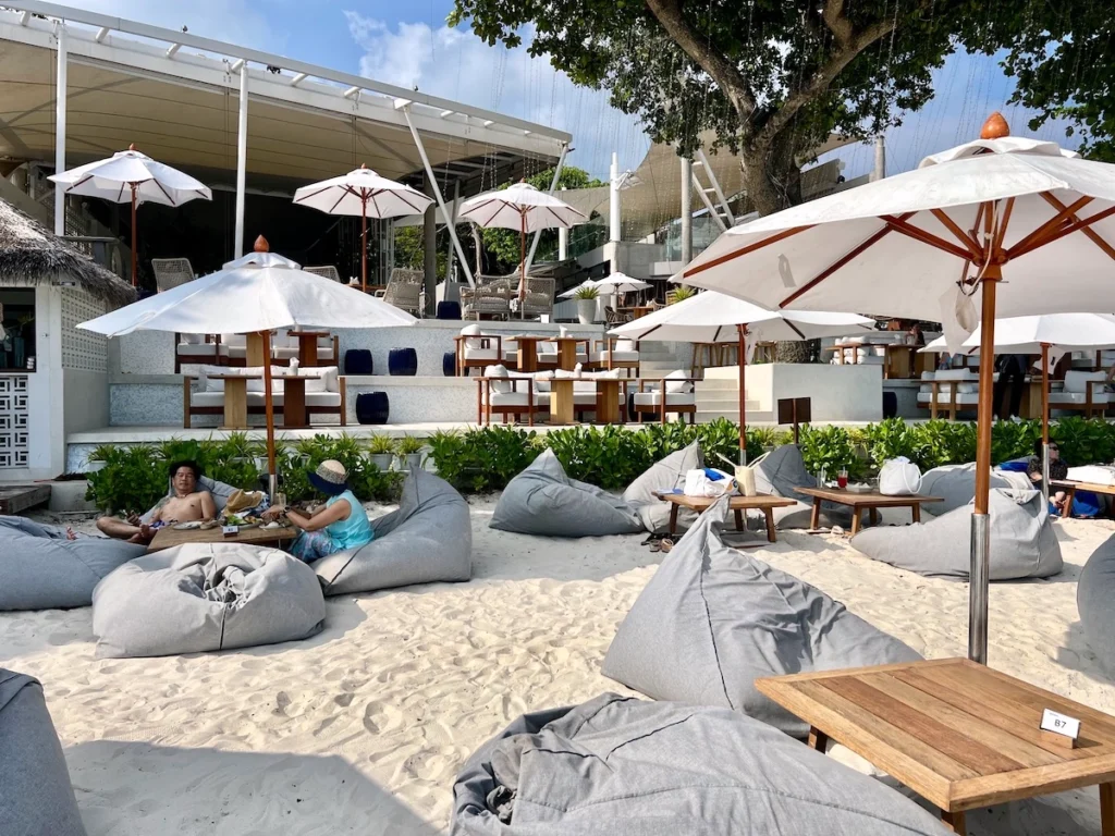 winkks beach club 懶骨頭座位