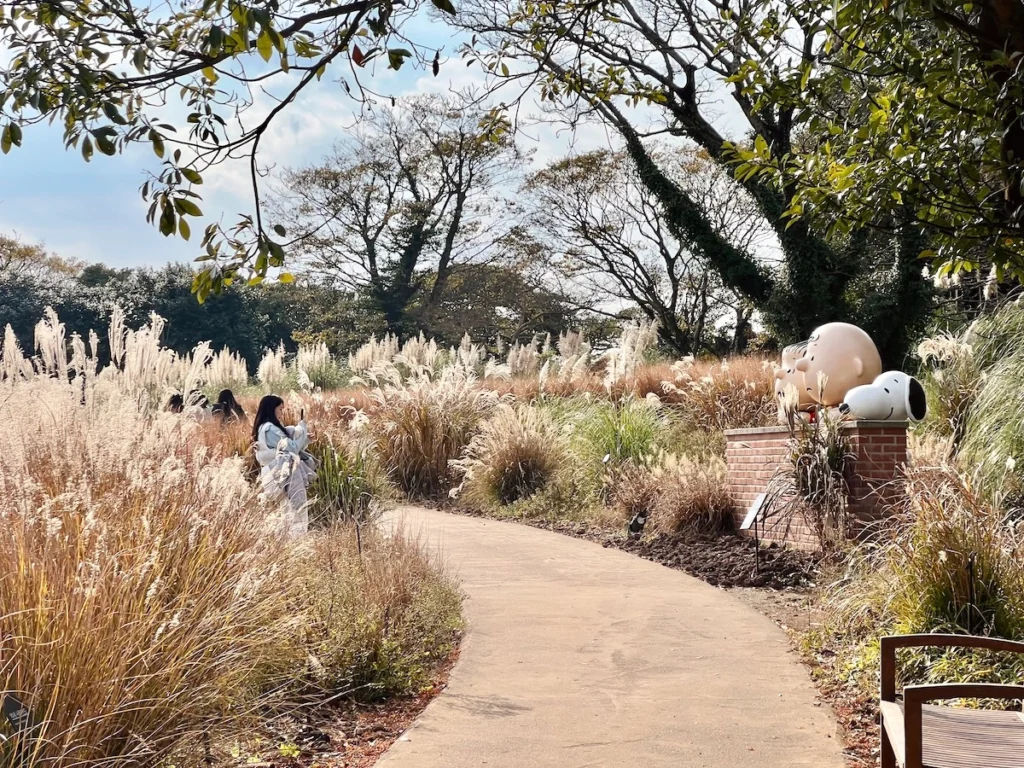 snoopy garden jeju 花生沈思場