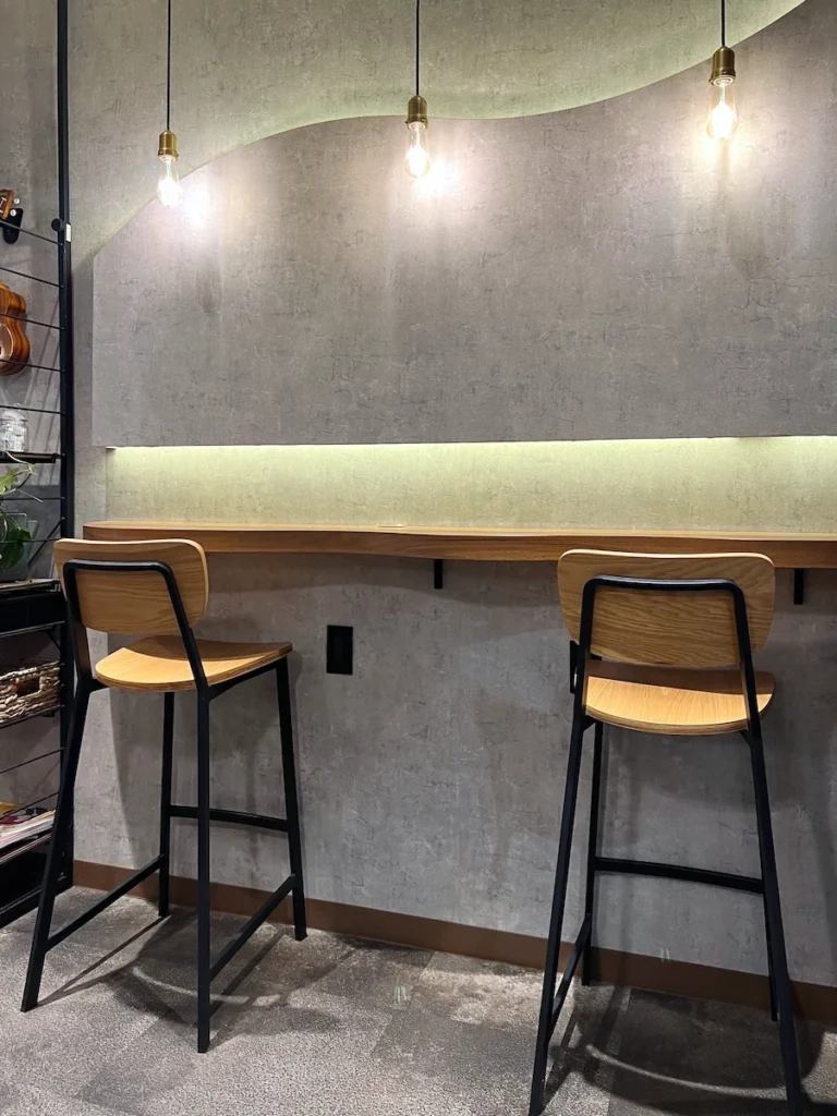 After Rain Coffee 名護咖啡廳座位