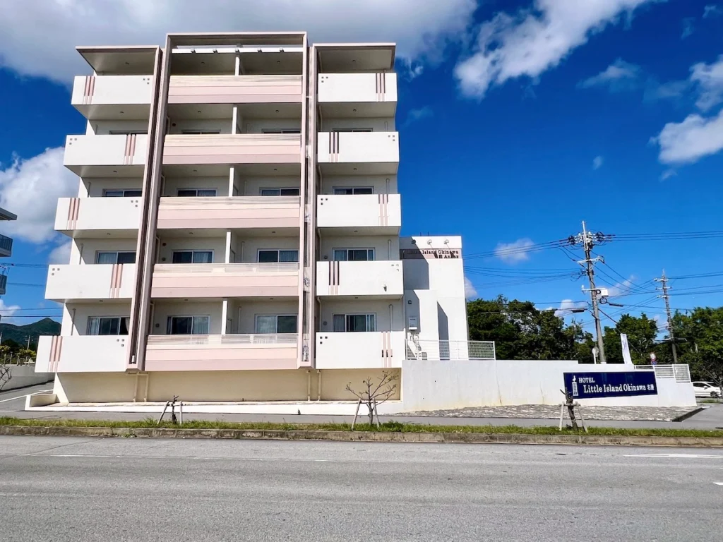 Little Island Okinawa Nago 沖繩名護飯店