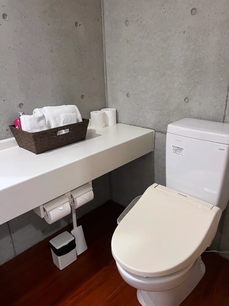 Little Island Okinawa Nago 免治馬桶