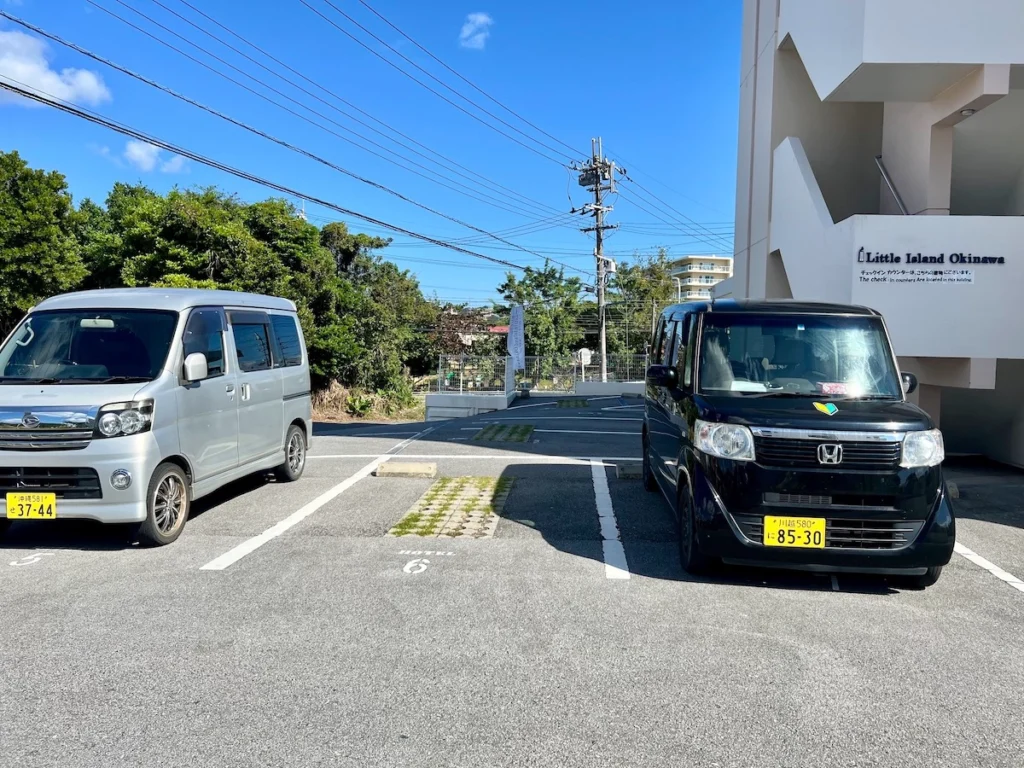 Little Island Okinawa Nago 飯店停車場