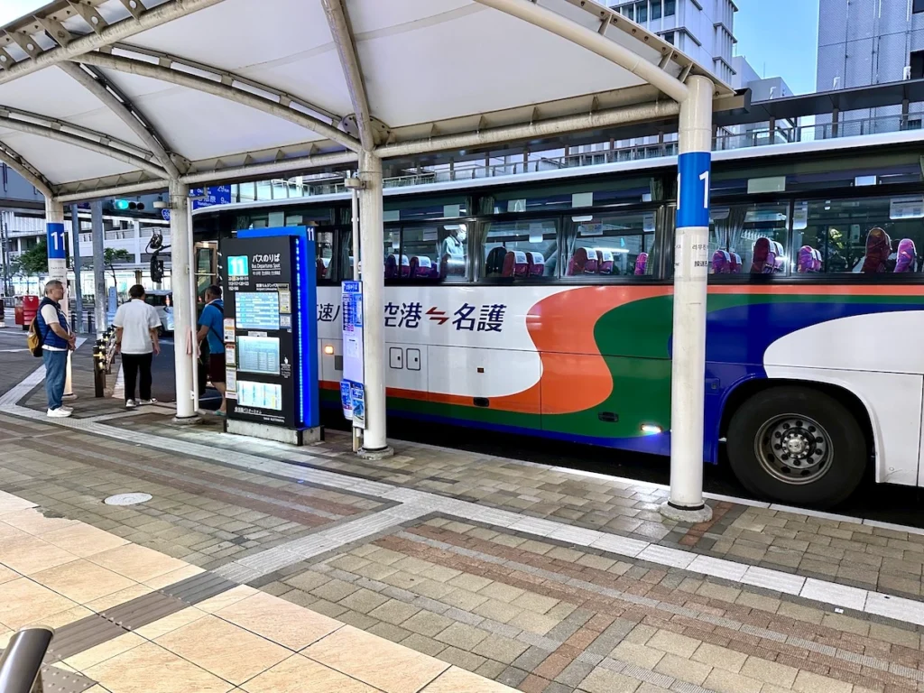 那霸巴士總站 117高速巴士上車位置