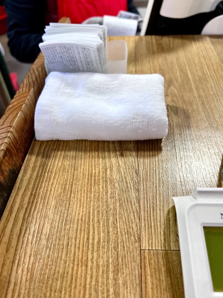 濟州島宇進解酒湯 櫃檯抽號碼牌