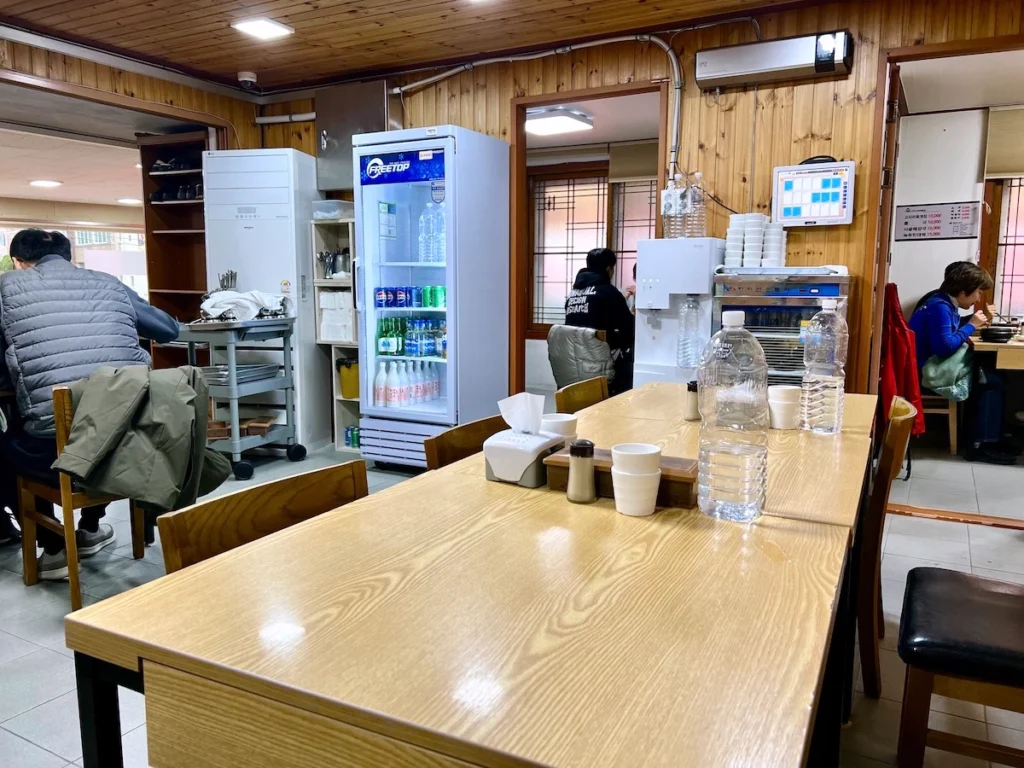 濟州島宇進解酒湯 內用座位