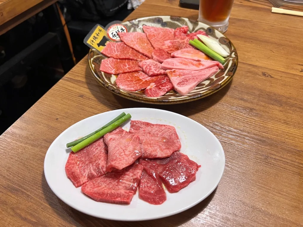 Buchi Kumojiten 沖繩那霸燒肉店 黑毛和牛拼盤與牛舌