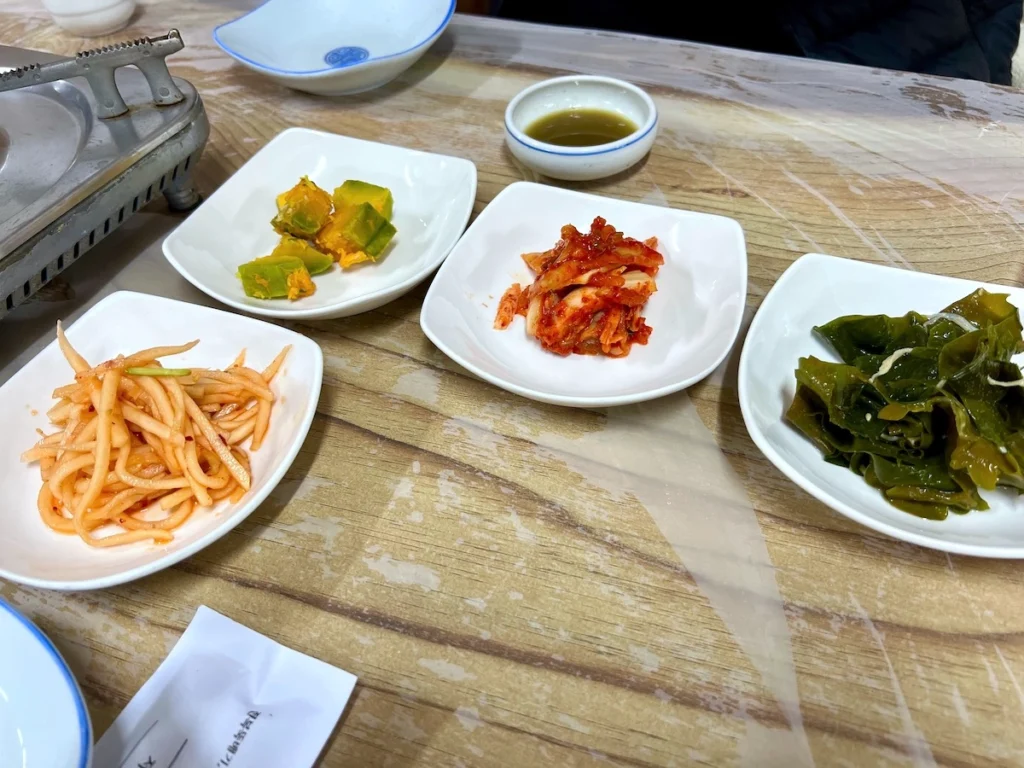 濟州島大元家鮑魚海鮮鍋 韓式小菜