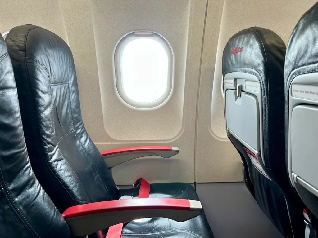 泰越捷航空 VZ568 窗邊座位