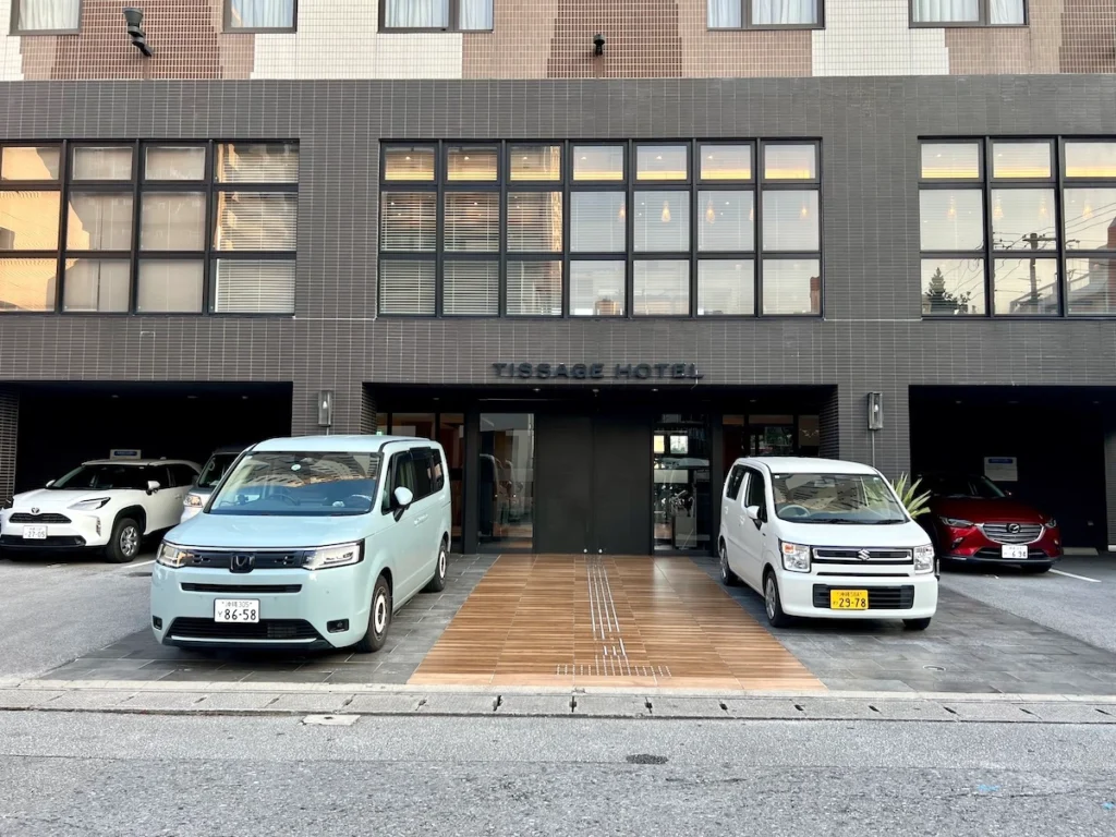 Tissage Hotel Naha by Nest 沖繩那霸飯店停車位置