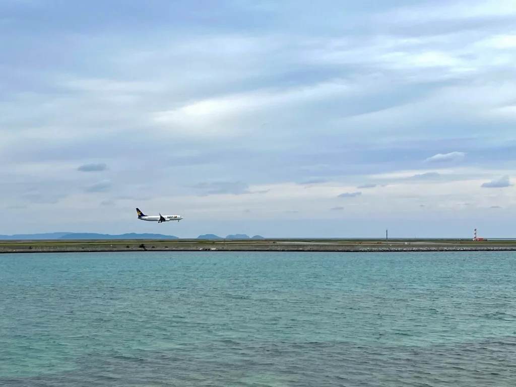 沖繩瀨長島飛機起降