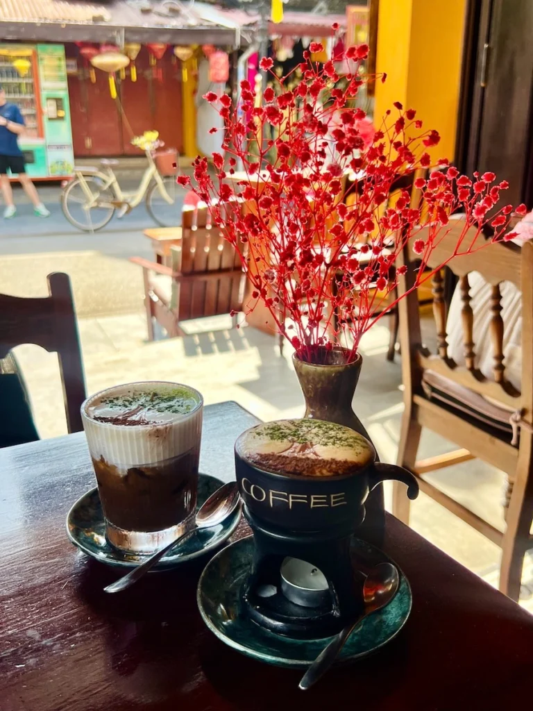 Uncle Huan Coffee 會安蛋咖啡