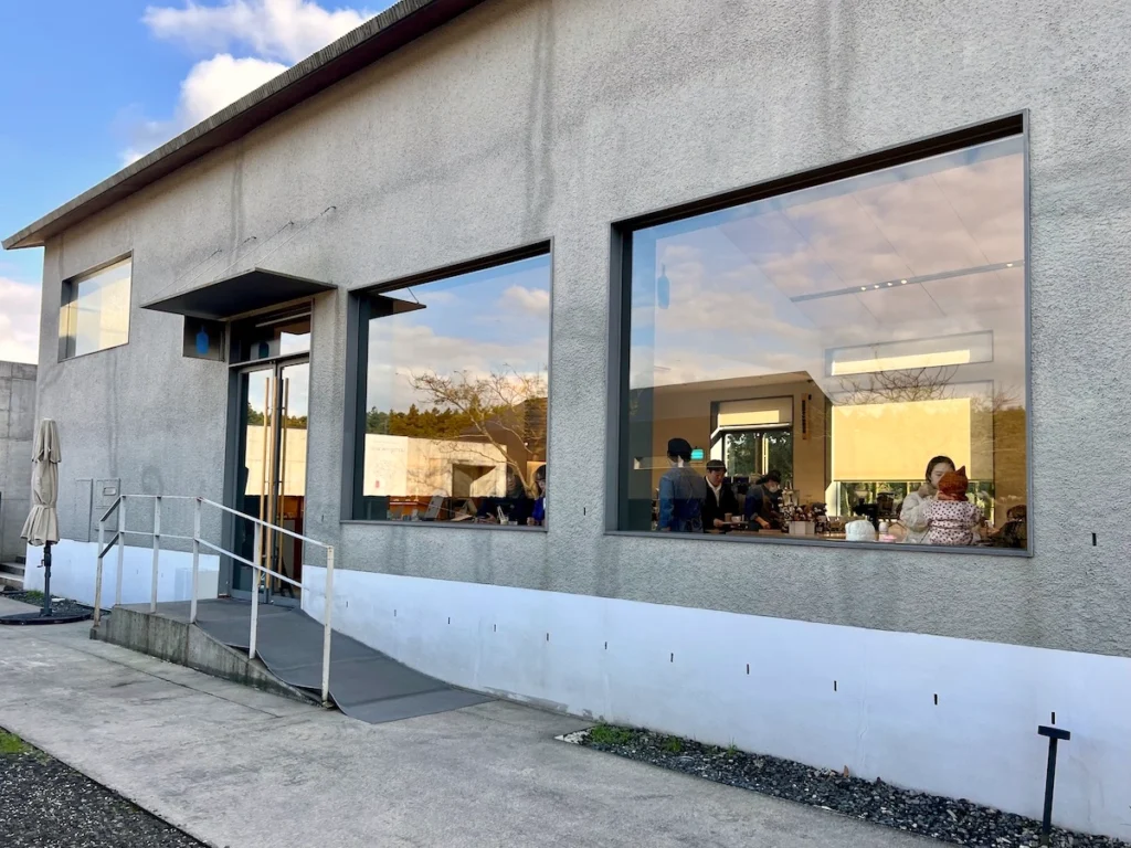 Blue Bottle Coffee Jeju 濟州島藍瓶咖啡