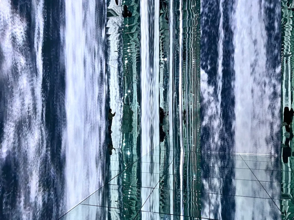Arte Museum Busan Waterfall Infinite