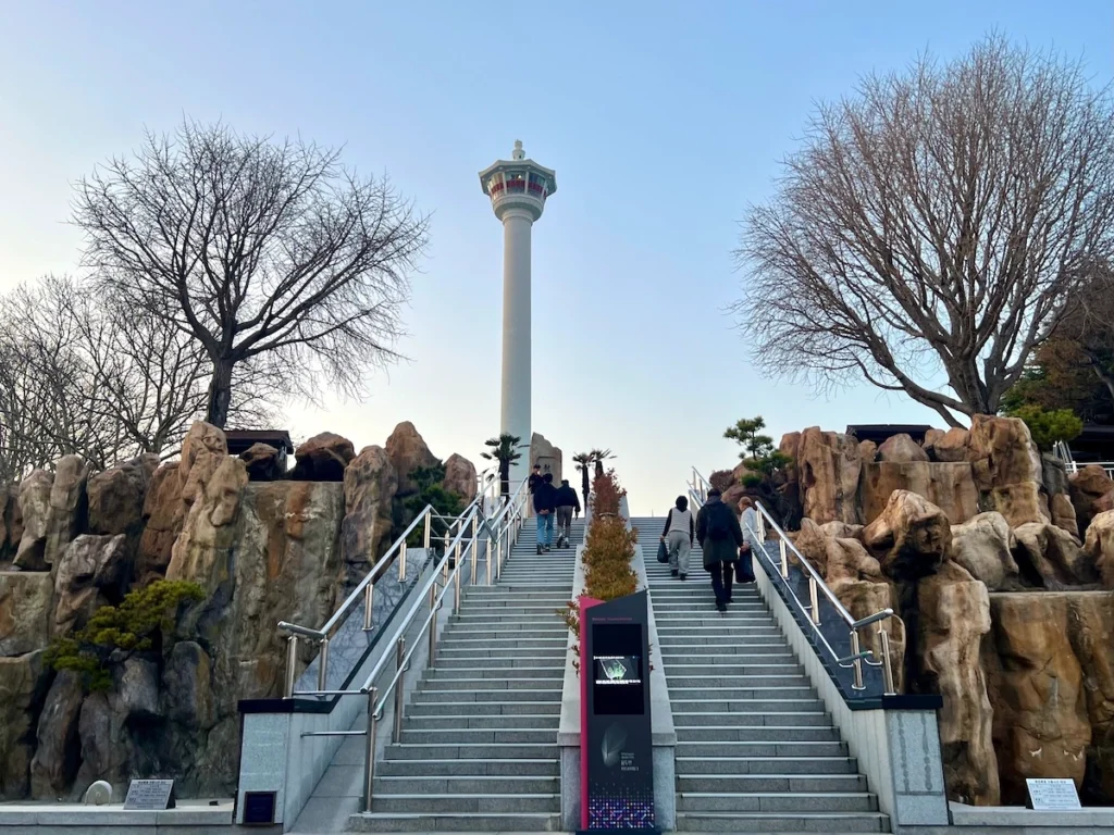釜山塔樓梯