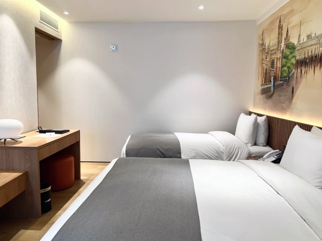 Hotel Guess Who Gwangalli 廣安里飯店房間