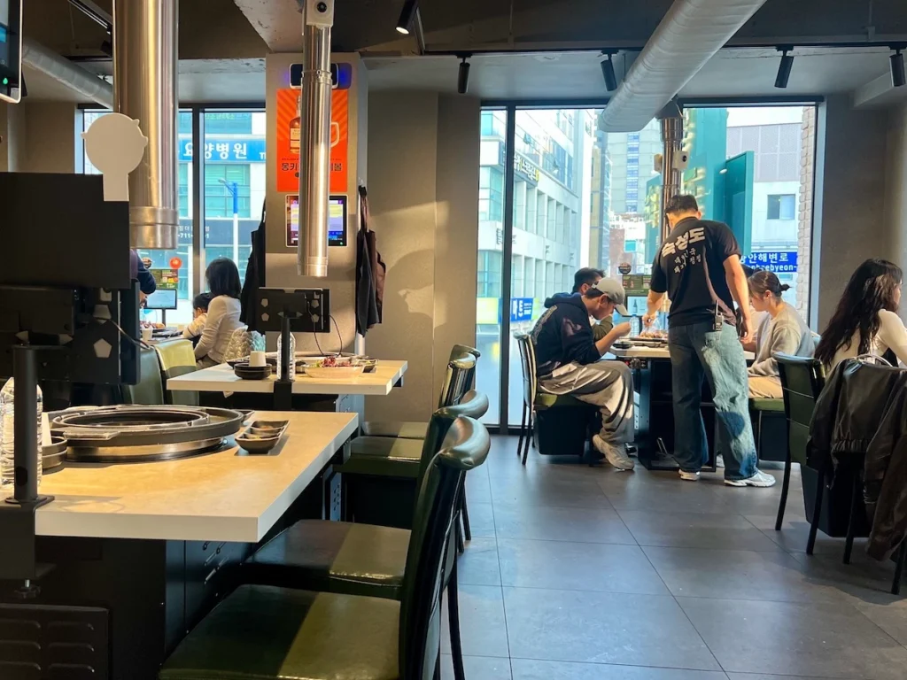 熟成到廣安里店 用餐環境