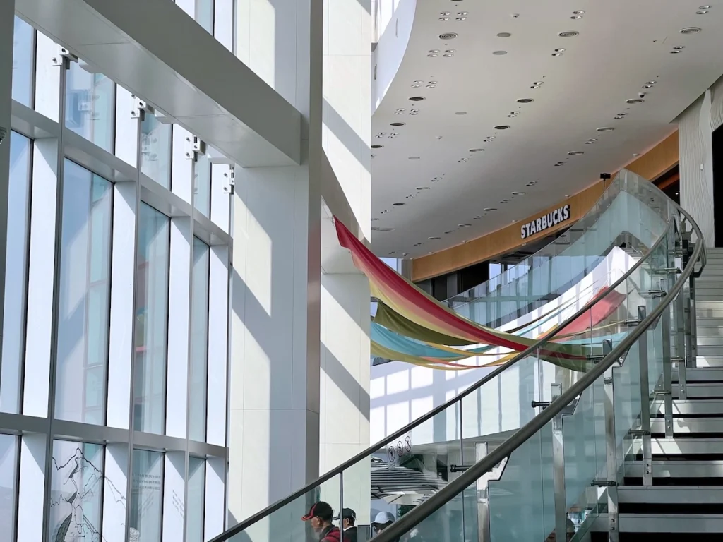 Busan X the Sky 星巴克