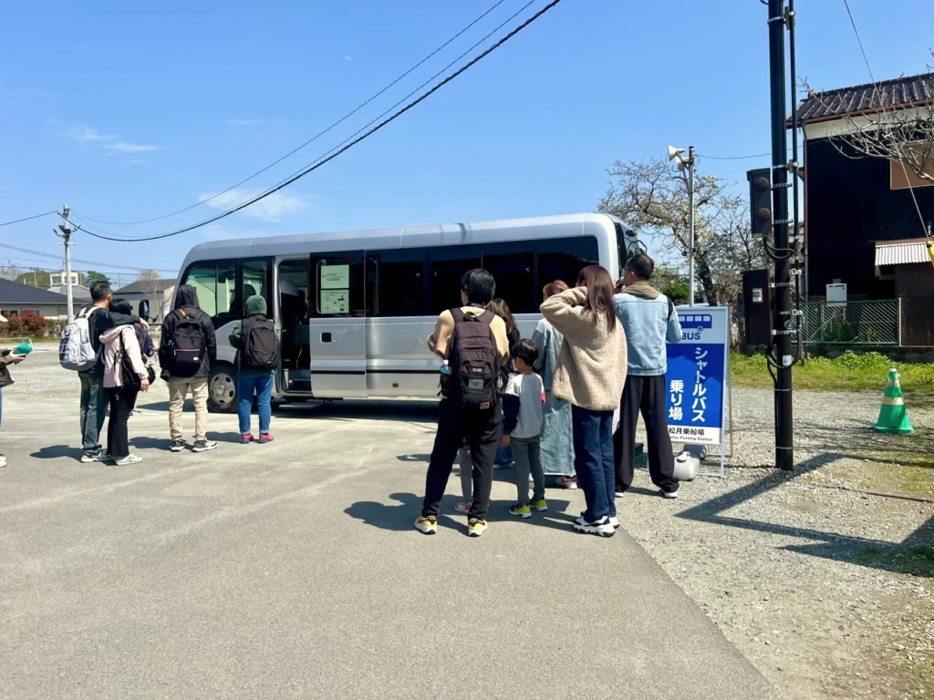 免費接駁巴士回柳川站