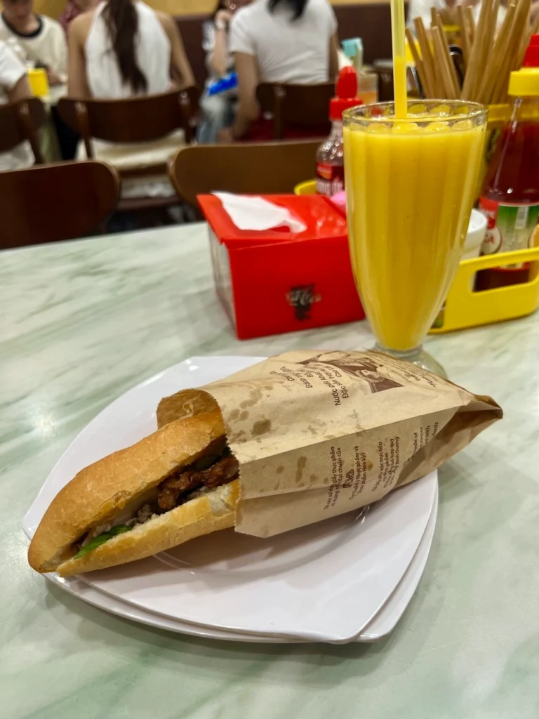 會安法國麵包 Banh Mi Phuong Banh Mi Thap Cam