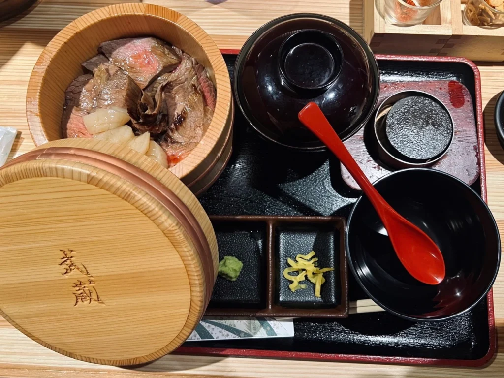 黑毛和牛 博多和牛まぶし 武蔵