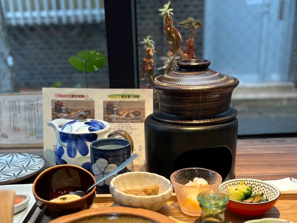 食堂おわん 土鍋飯